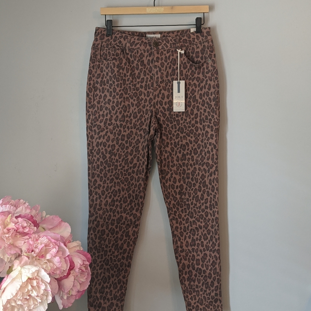 Jolt l NWT Leopard Print Pants